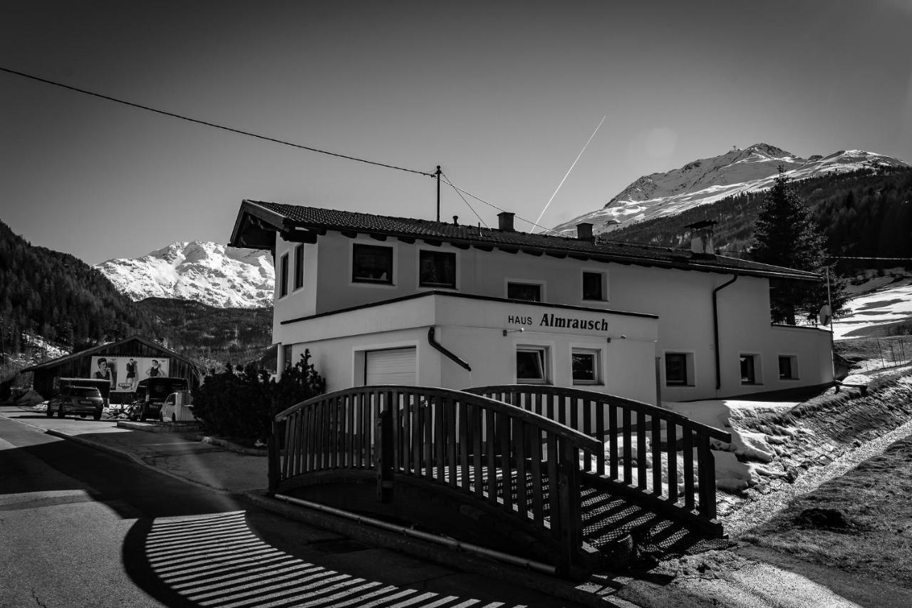 Haus Almrausch Appartement Sölden Buitenkant foto